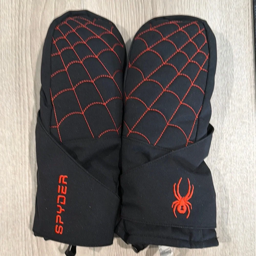 Kids Spyder Black Mittens with Red Web Design is size Medium